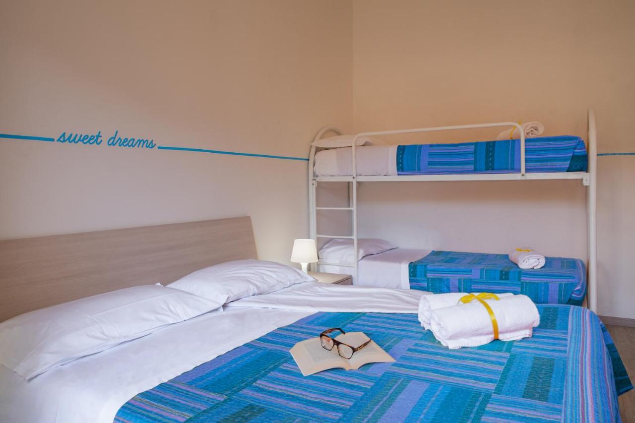 Residence Holidays Пиетра Лигуре Екстериор снимка