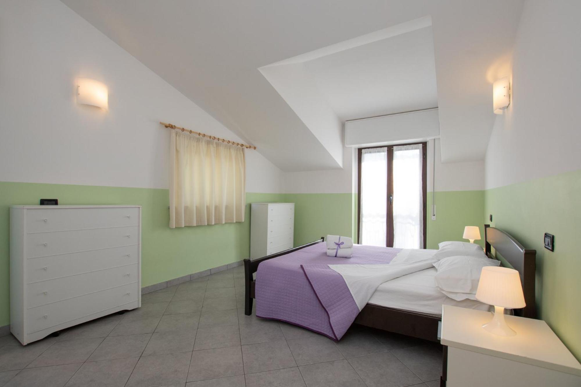 Residence Holidays Пиетра Лигуре Екстериор снимка