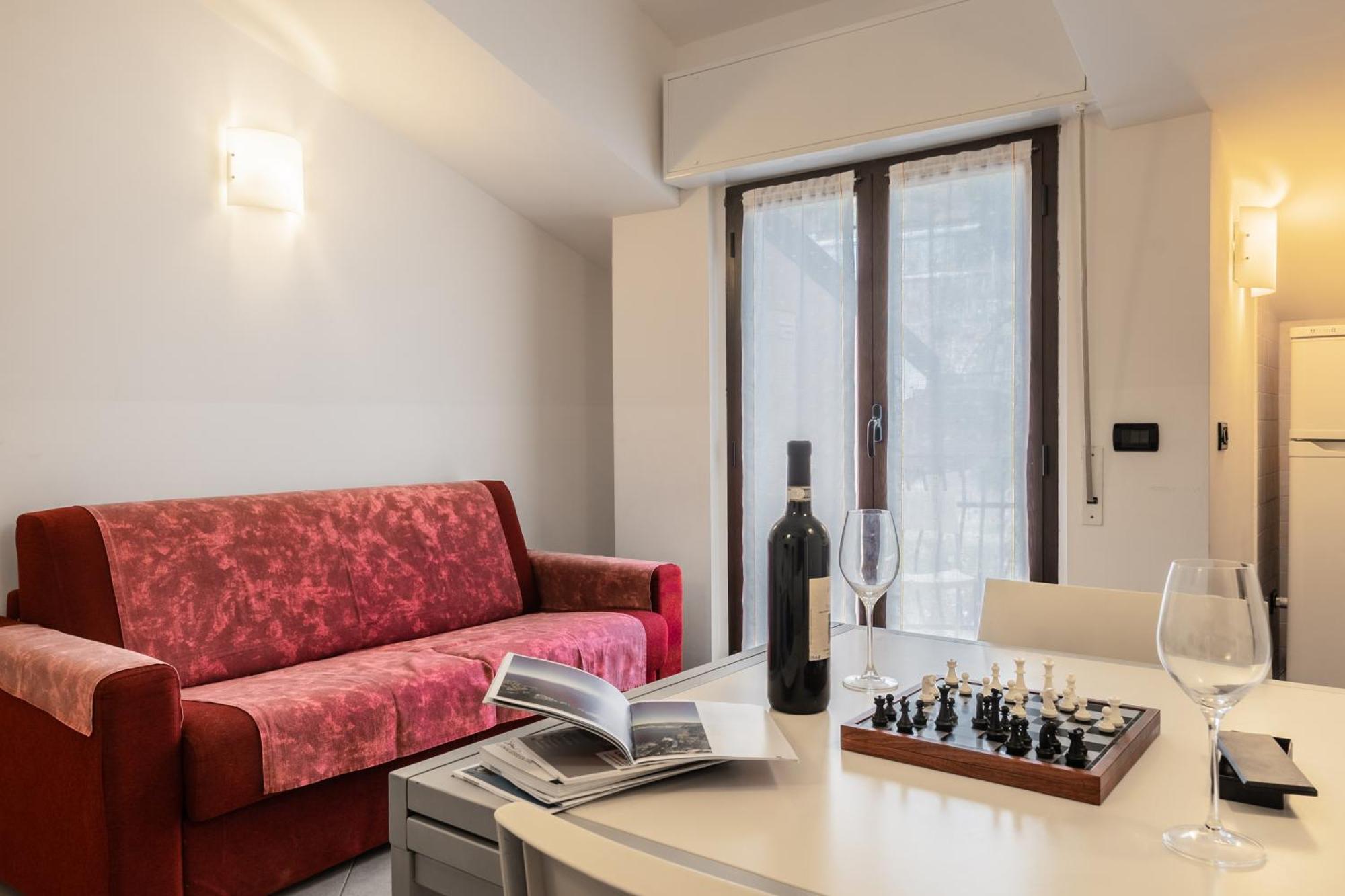 Residence Holidays Пиетра Лигуре Екстериор снимка